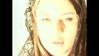 Ghost eile busted a brains féin a tháinig amach as a redhaired slut le cíocha whitewashed tar éis haedcore lánúnas le triúr comhaltaí a chur i gcuimhne di mar gheall ar a cuid fiacha