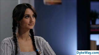 ���ੈਸਬੀਅਨ, ਭਿੰਨਲਿੰਗੀ ਕੁੜੀ ਅਤੇ ਅਧਿਆਪਕ