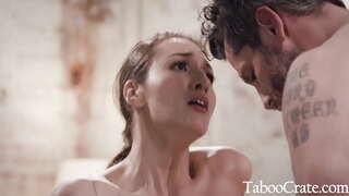 میرے باس کا مستحق ہے مجھے - بیلا Rolland