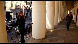 Ανεγέρθηκε το πέος για μια βρώμικη πόρνη