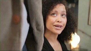 Міа Остін займається сексом з чоловіком своєї мами