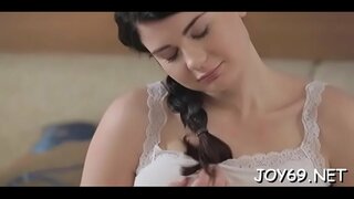 Prurient Lucy L. ay dahan-dahan pagkuha ng hubad para lamang sa mga masaya