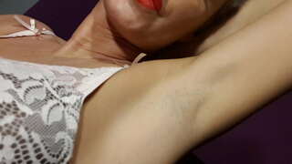 Yalang va mening qo&#039;ltig&#039;imni hidlang